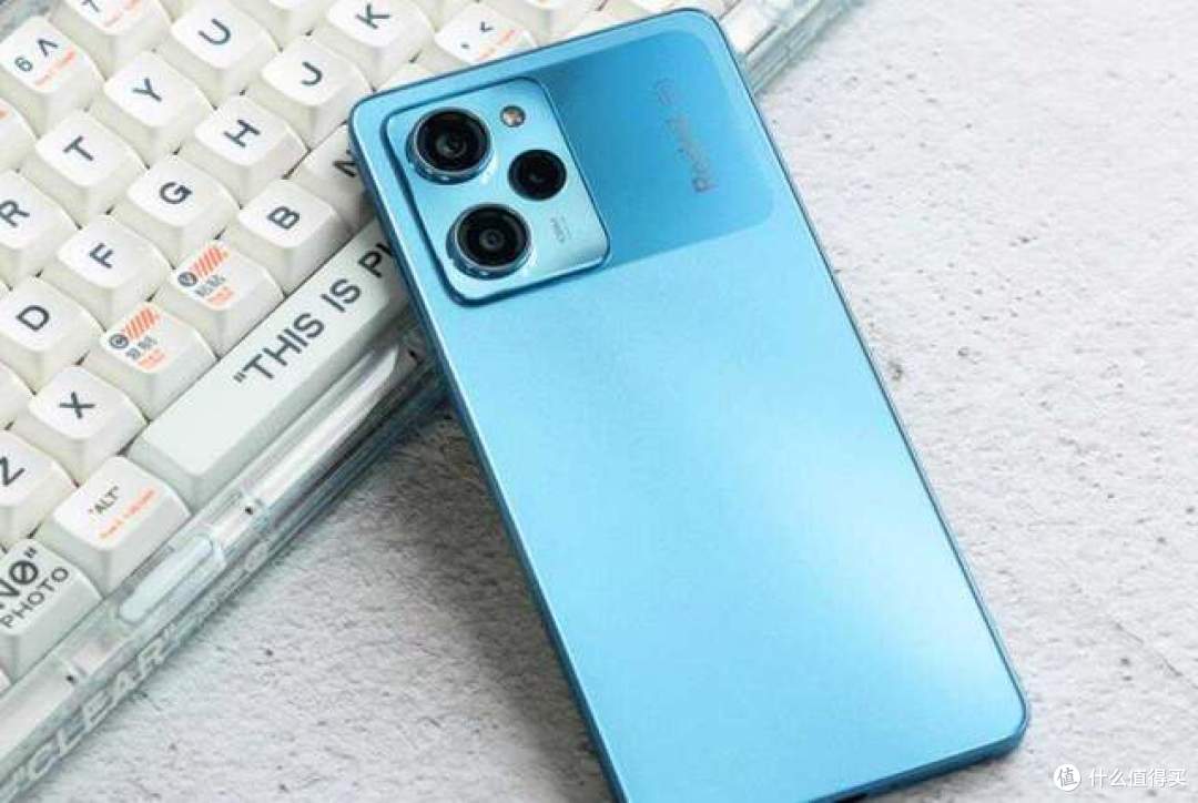 性价比奇迹:红米 Note13,44 万跑分性能降至737元!