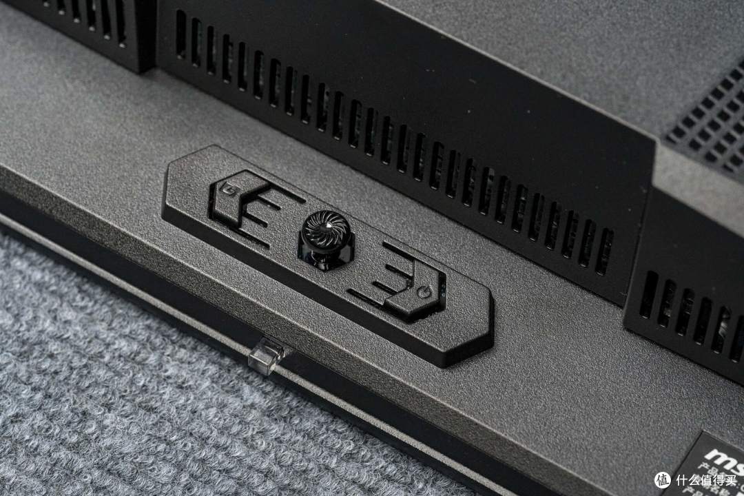 量子点技术加持 显示效果出彩 微星MAG 321UPX QD-OLED显示器评测