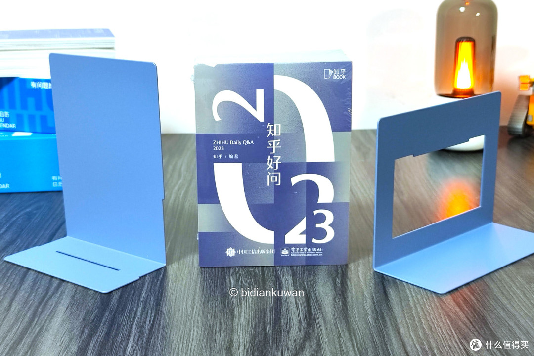 蛇年惊喜提前到,集齐全部6年知乎好问台历!