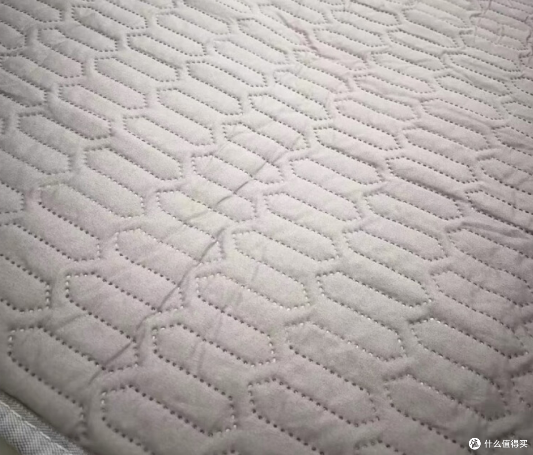 我们聊一聊：水暖毯对比传统电热毯有哪些优势？