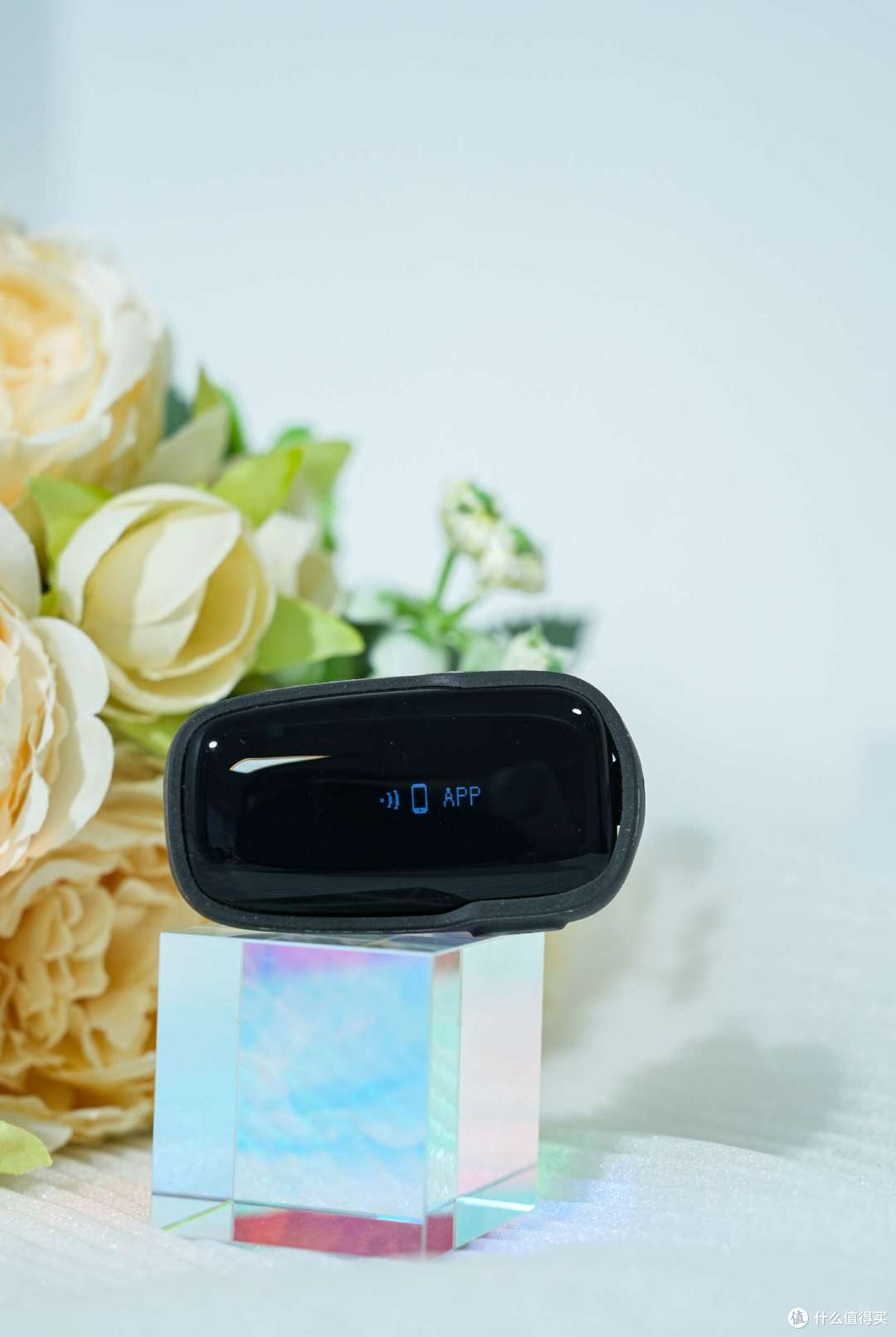 熬夜加班族必备!乐普Wear O2脉搏血氧仪守护你和家人的生命指标