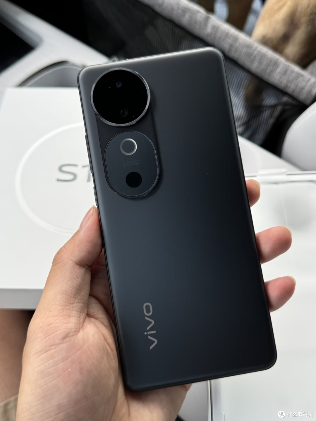 vivo S19:外观吸睛,性能实用的优选手机