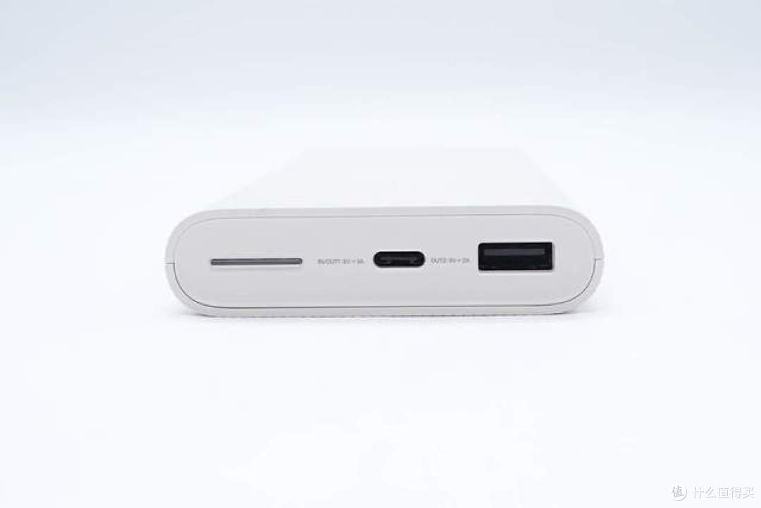 内置三块紫建软包电芯,OPPO SUPERVOOC 80W超级闪充移动电源拆解