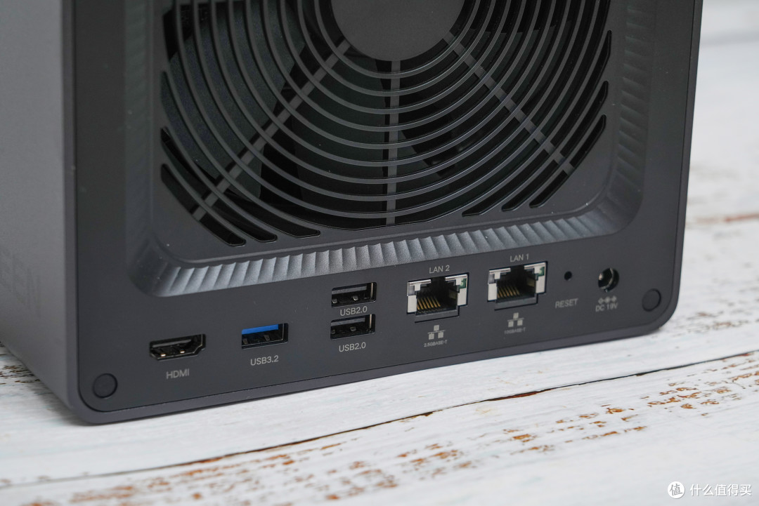 打造AI智能相册和家庭影院多玩法NAS-绿联DXP4800Plus私有云体验