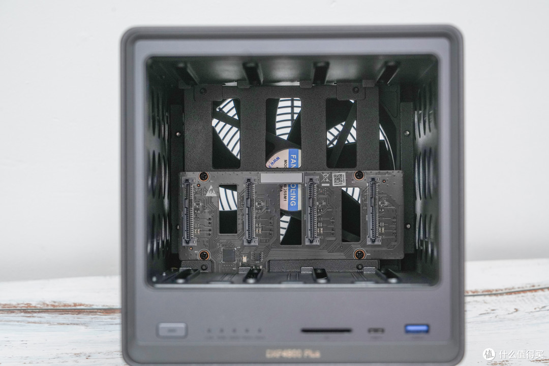 打造AI智能相册和家庭影院多玩法NAS-绿联DXP4800Plus私有云体验