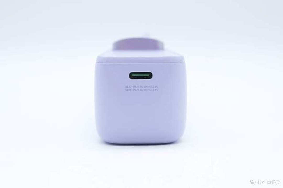 内置1节亿纬锂能电芯,ROCK随行 PD30W GaN三合一移动电源拆解