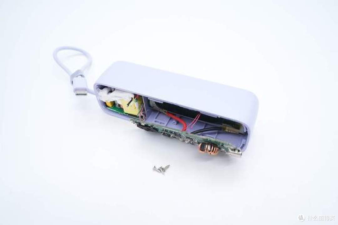 内置1节亿纬锂能电芯,ROCK随行 PD30W GaN三合一移动电源拆解
