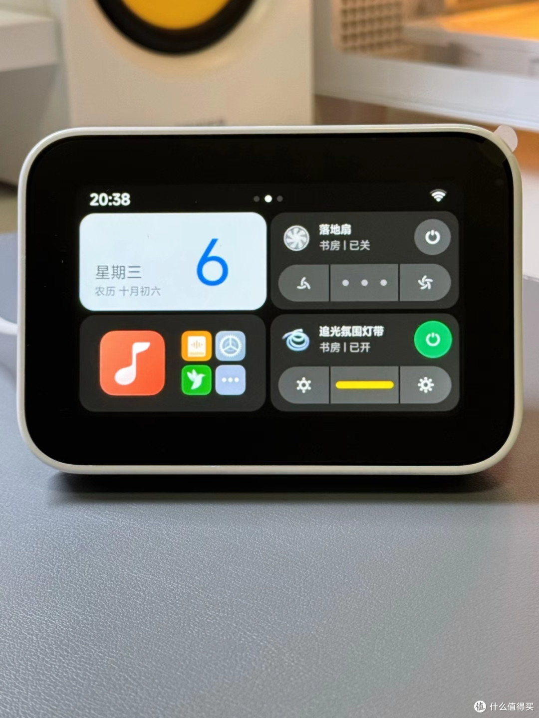 小米智能家庭屏 mini:小身材大用途,值得入手