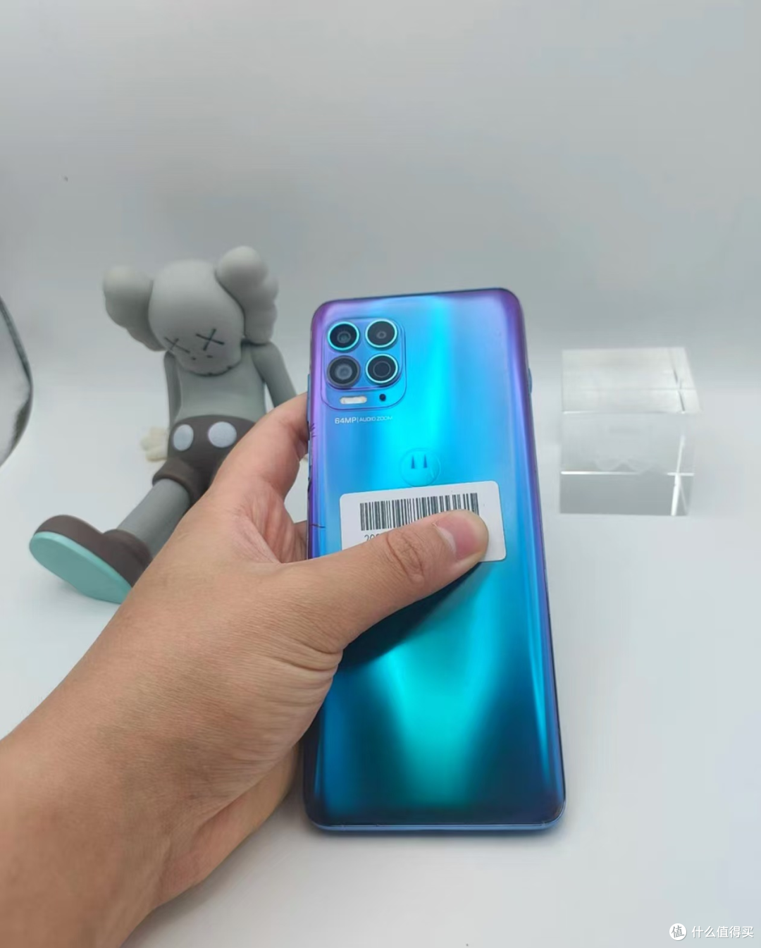情怀旗舰机卖480元？骁龙870+LCD，能任意无限多开？