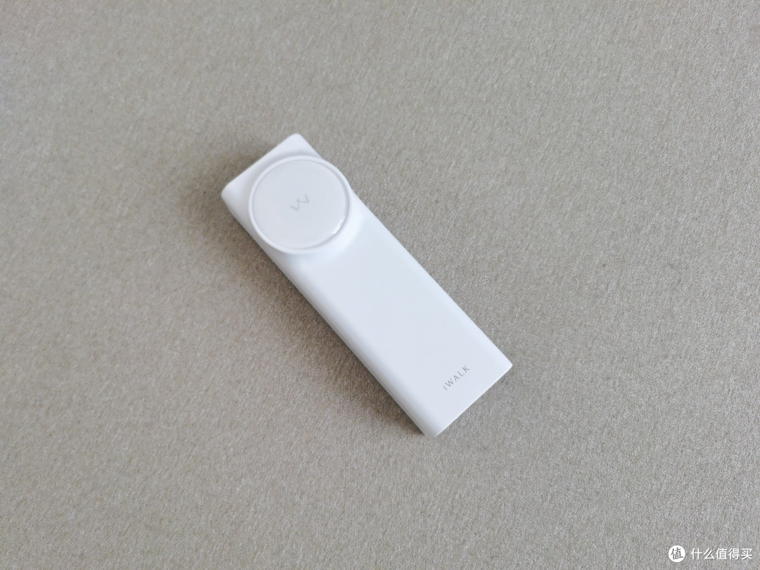 iWALK 拉拉宝 MAX 20000mAh 充电宝，我的追剧好伴侣