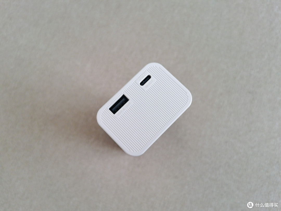 iWALK 拉拉宝 MAX 20000mAh 充电宝，我的追剧好伴侣