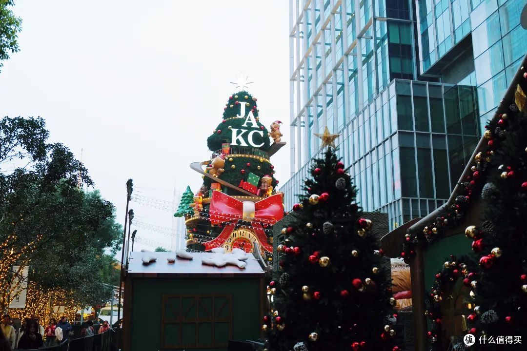 一年里最期待的日子，来魔都寻找最有节日氛围的Citywalk路线吧