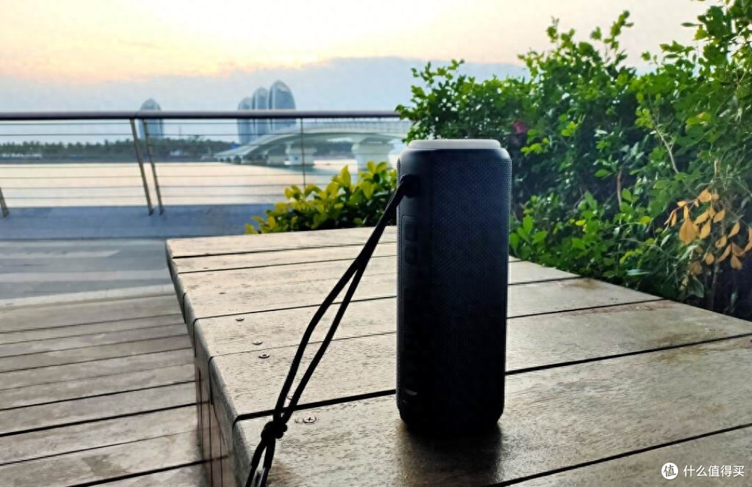 OHAYO雷登X8 MAX+户外便携音响,BASS低音够酷够炫户外音乐好搭子