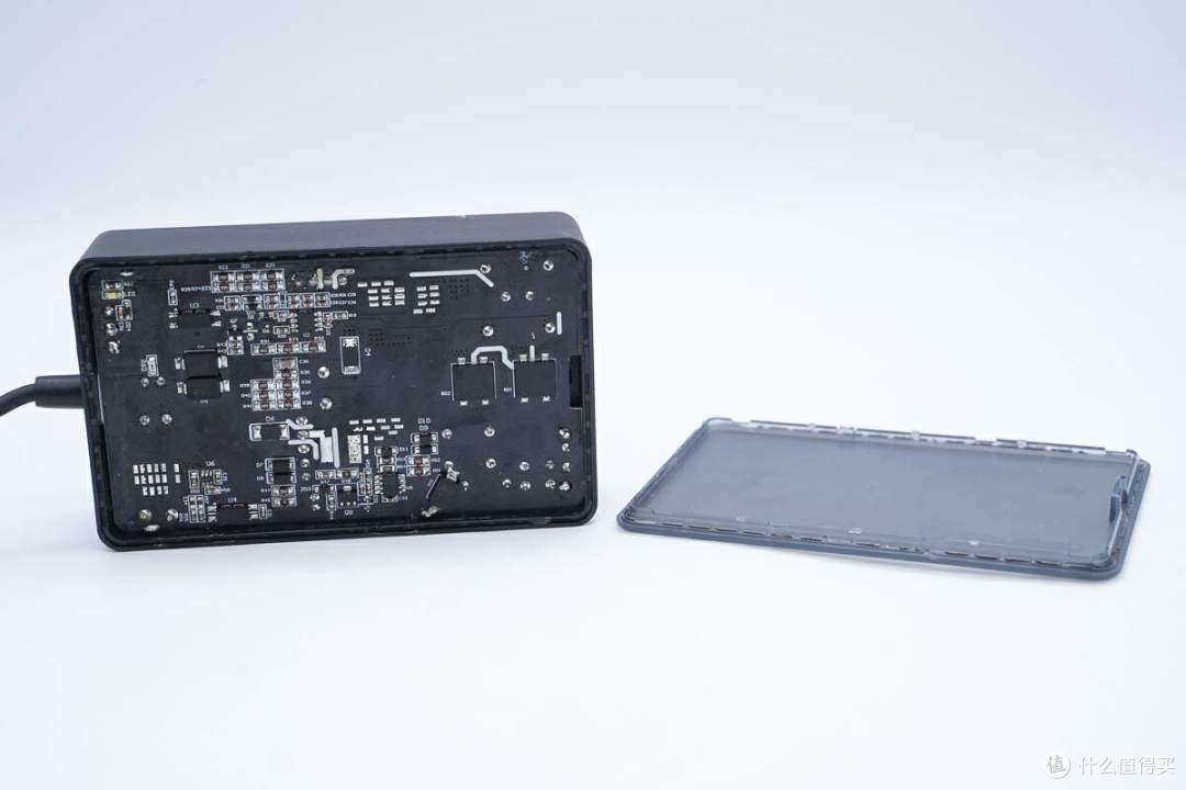 拆解报告：Canaan嘉楠140W USB-C氮化镓电源适配器GP141C