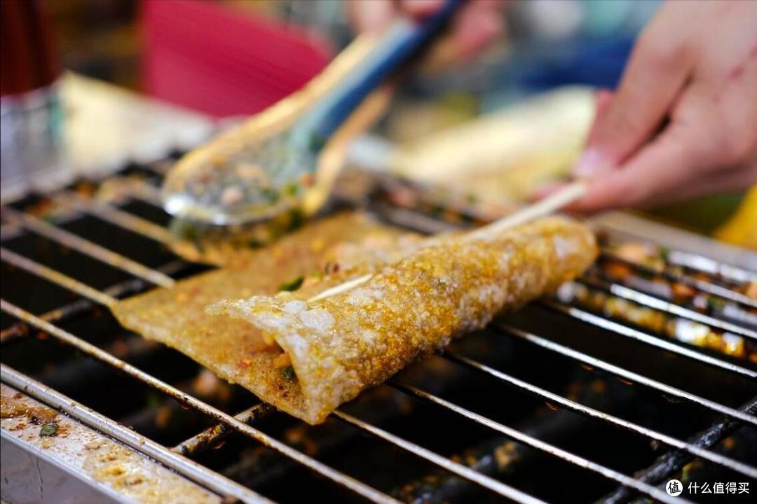 重庆洪崖洞,哪些“小吃”最值得吃?网友推荐这10种,好吃还不贵