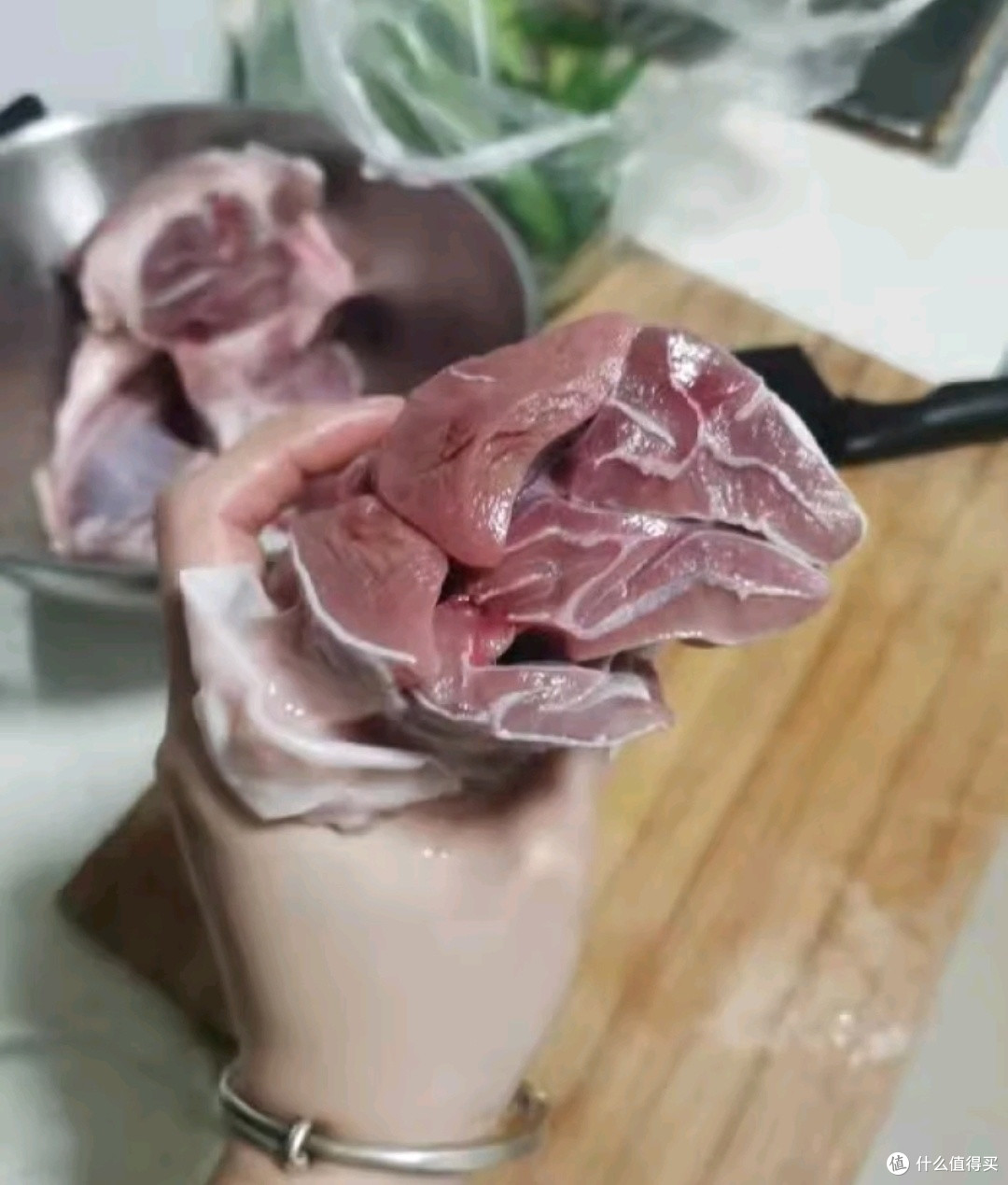双旦味蕾盛宴:品味那碗新鲜好肉的黑椒牛肉饺子🥟