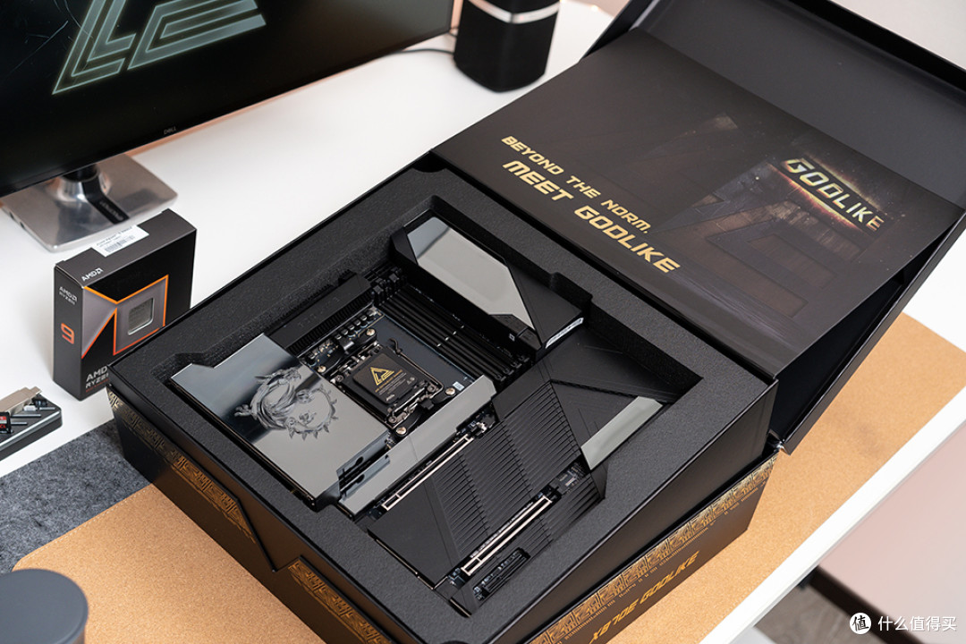 终身质保的顶配X870E主板,微星 MEG X870E GODLIKE 超神开箱体验