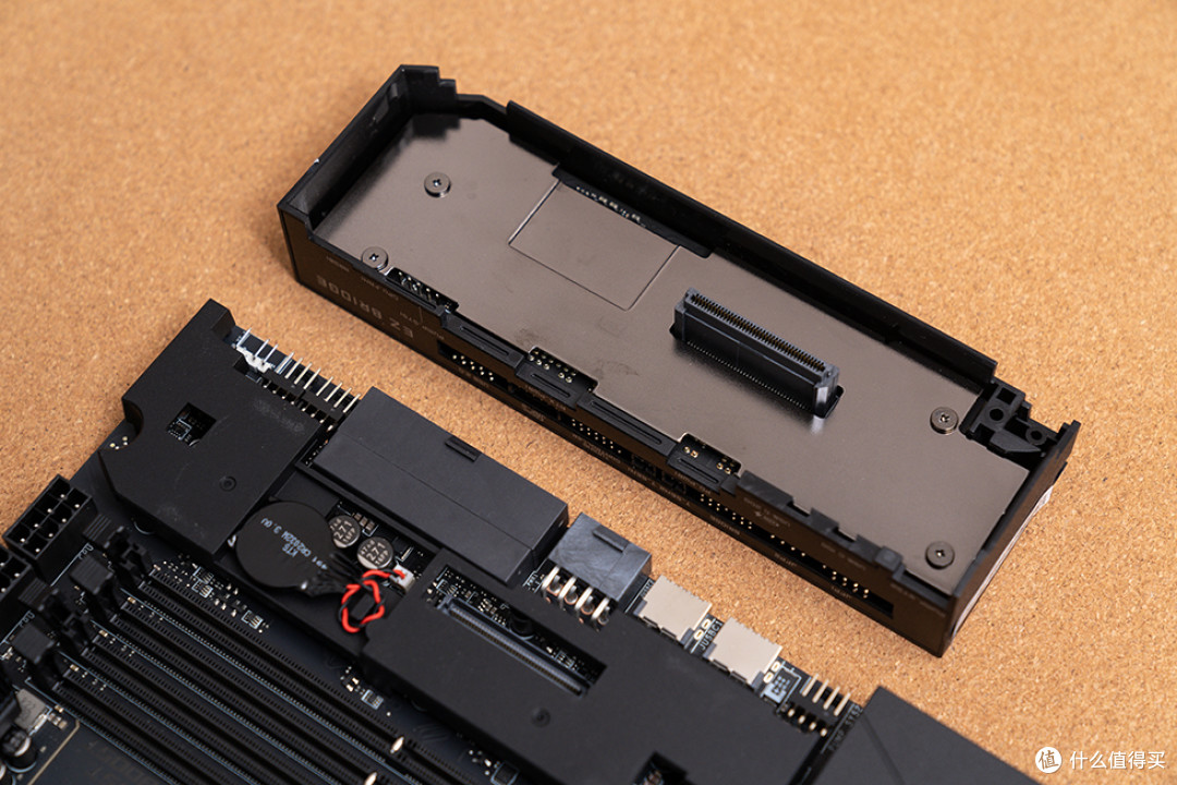 终身质保的顶配X870E主板,微星 MEG X870E GODLIKE 超神开箱体验