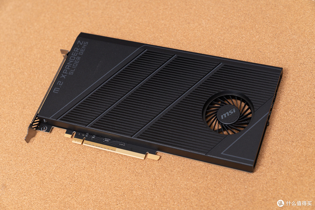 终身质保的顶配X870E主板,微星 MEG X870E GODLIKE 超神开箱体验
