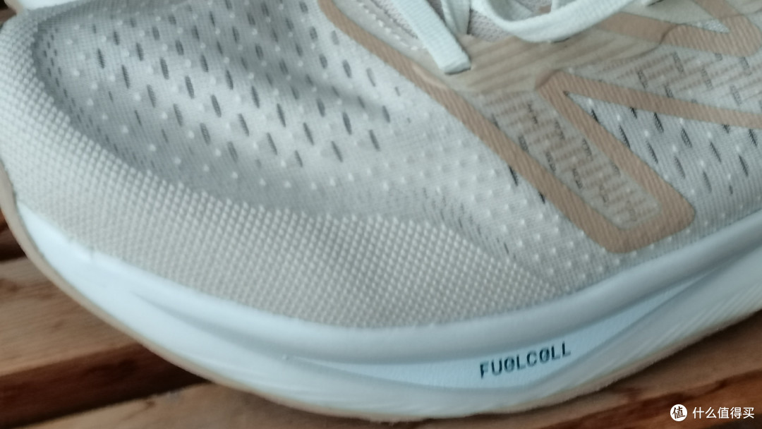 我为何会在24年买一双22年上市的跑鞋--NB rebel v3跑鞋50km实测