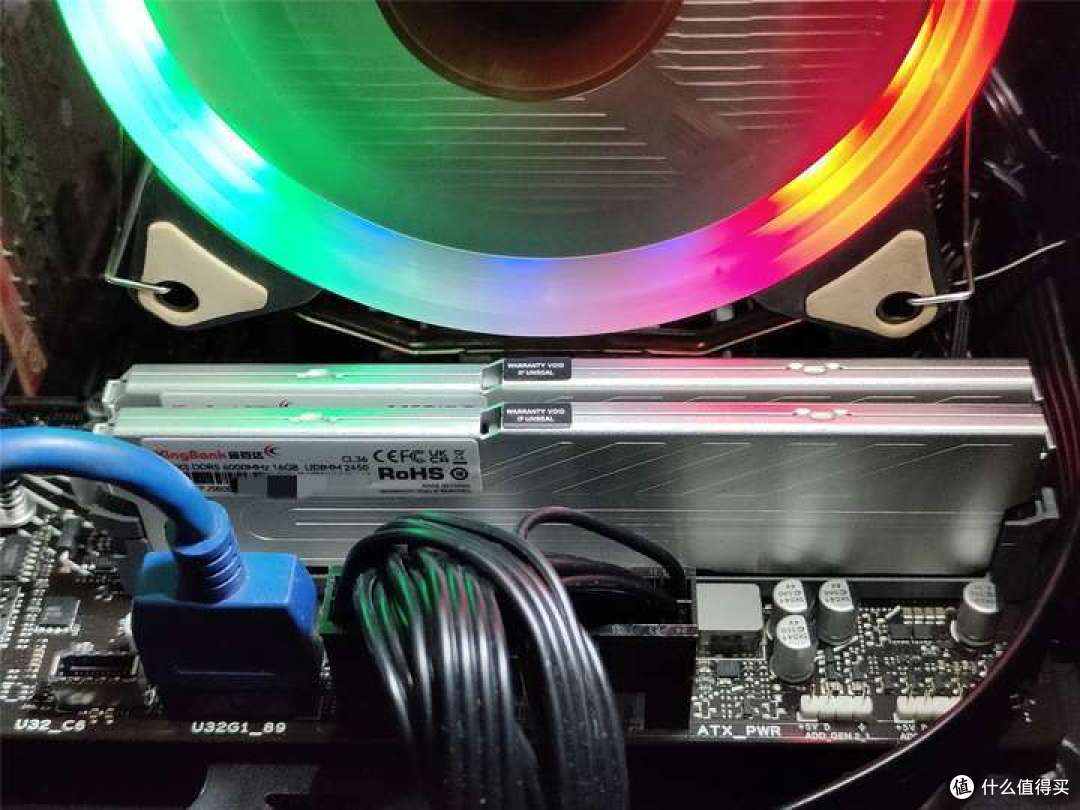 国产内存颗粒隆重登场,金百达银爵DDR5震撼登场!