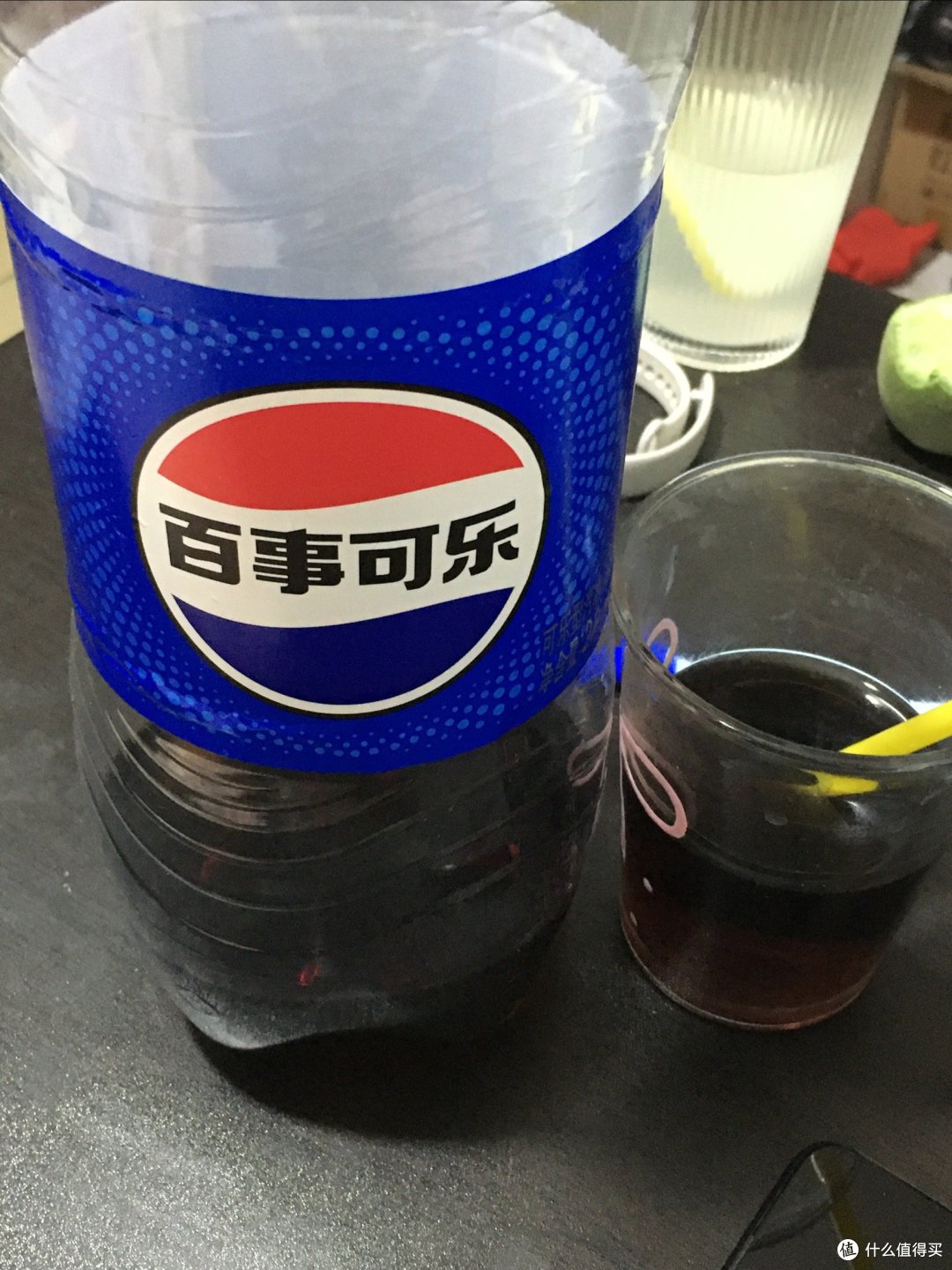两升的可乐喝着就是幸福啊