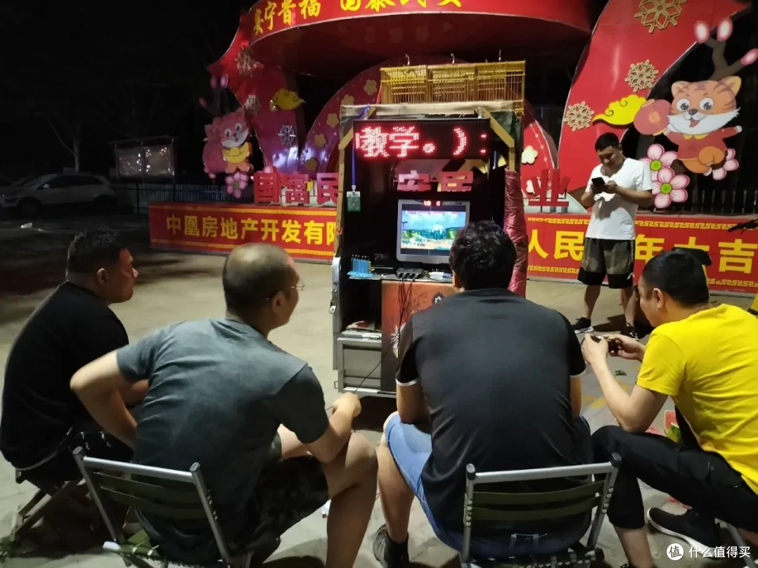 月销10万+游戏掌机,不到20元的快乐,400款游戏随便玩