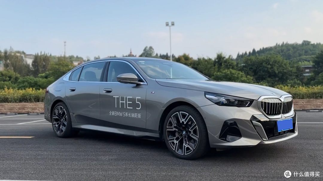 全新BMW 5系还值得买吗?亲测有感,宝马还是那个宝马!