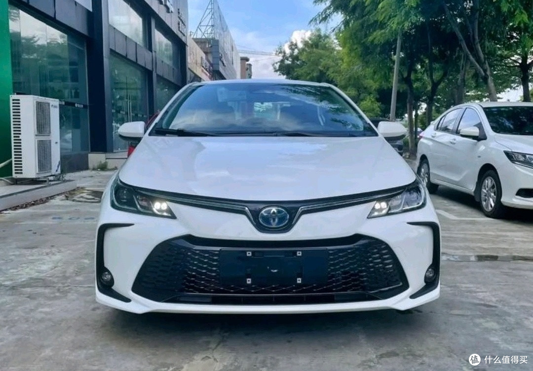 卡罗拉双擎,驶向美好生活的伙伴