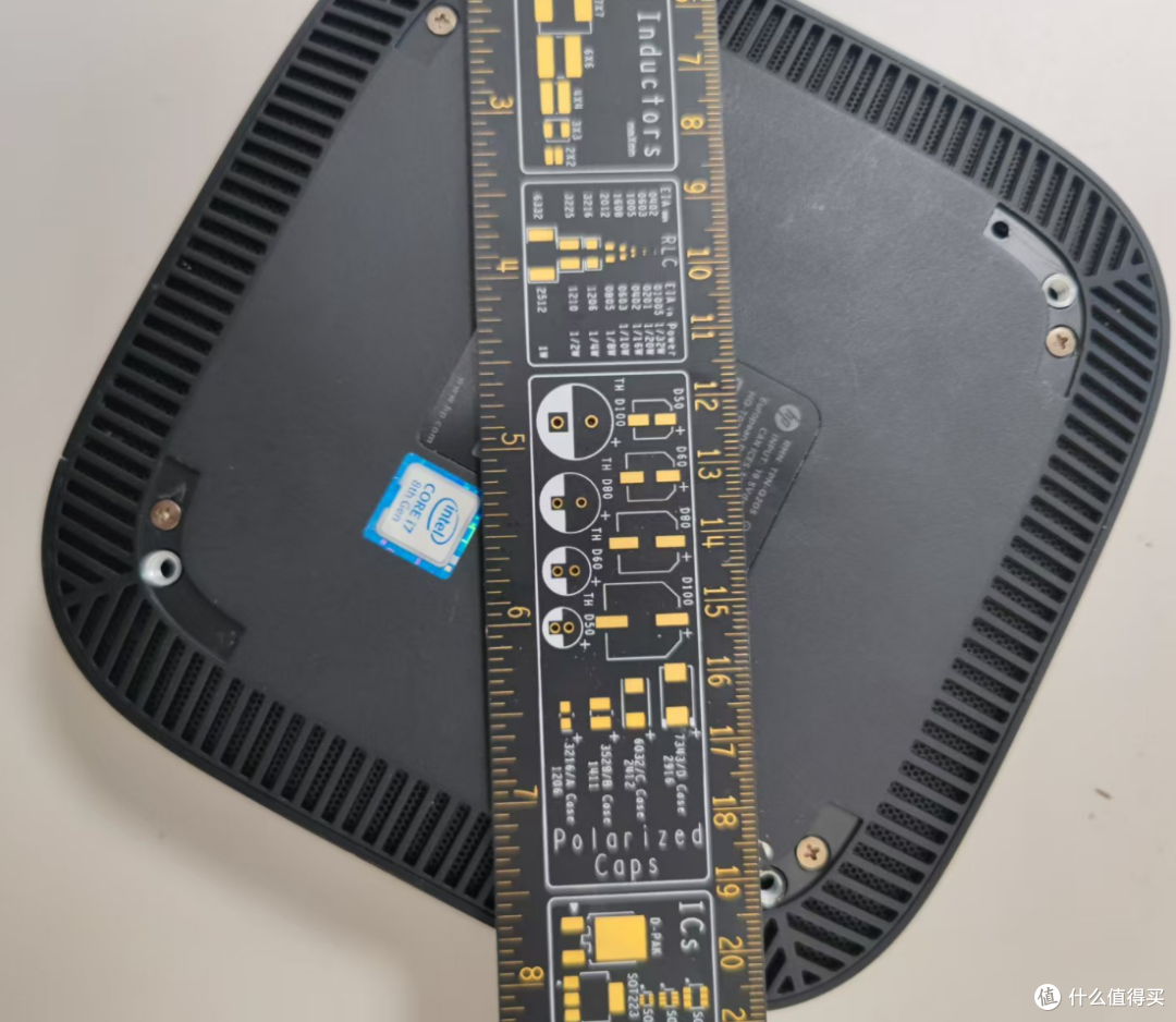 兄弟们490的i7 HP Chromebox G2到祸了，没翻车，可以装win11