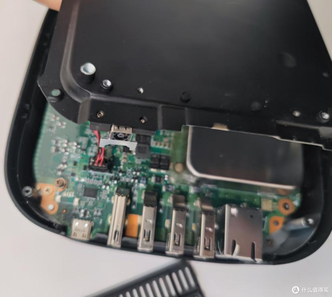 兄弟们490的i7 HP Chromebox G2到祸了，没翻车，可以装win11