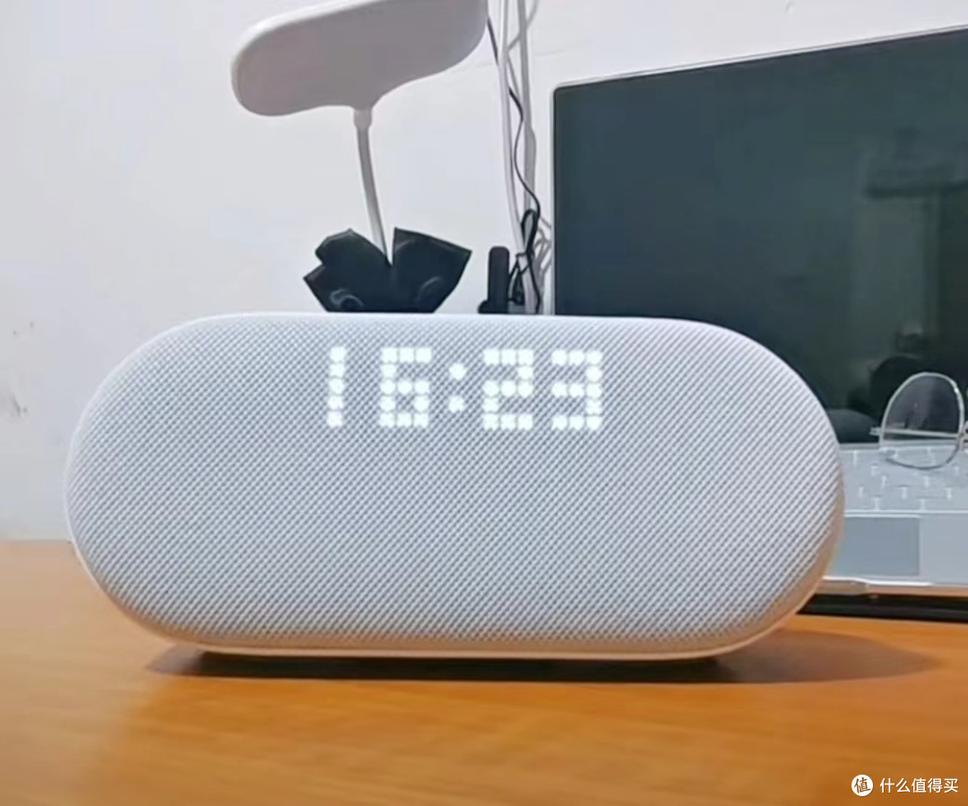 🌟 智能互动:华为AI智能蓝牙音箱2e 🌟