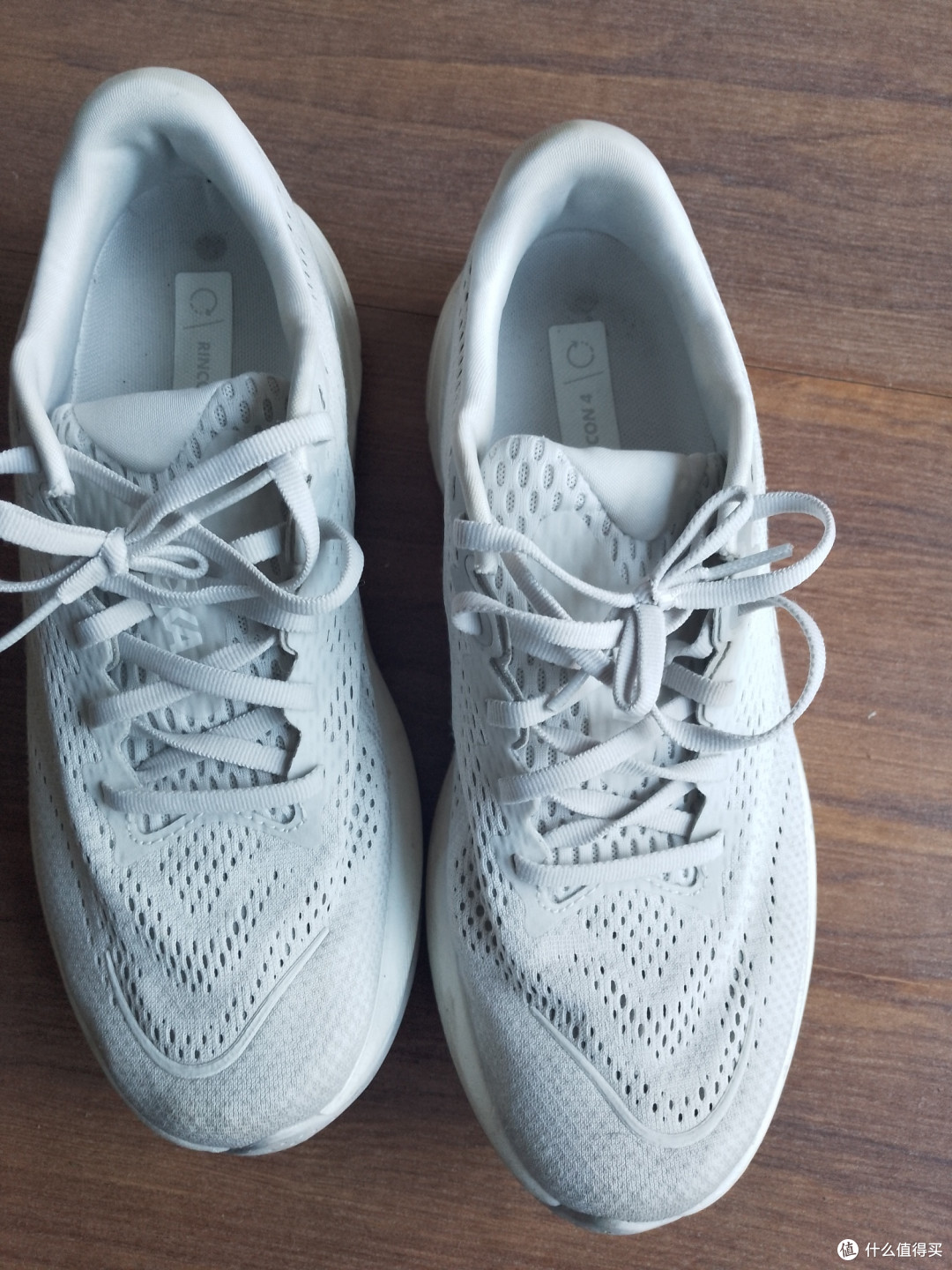 HOKA 林康4跑鞋
