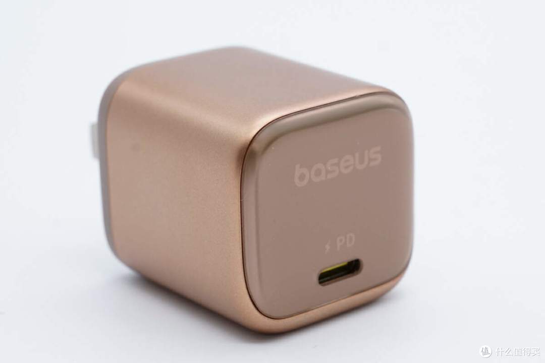 拆解报告:Baseus倍思45W氮化镓快充充电器CCGAN45CC