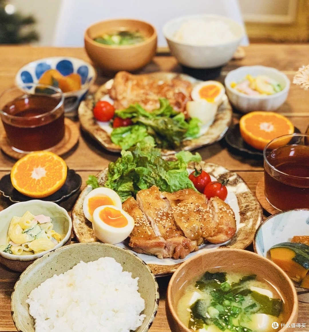 俄式大餐以其丰富的菜品和独特的口味而闻名