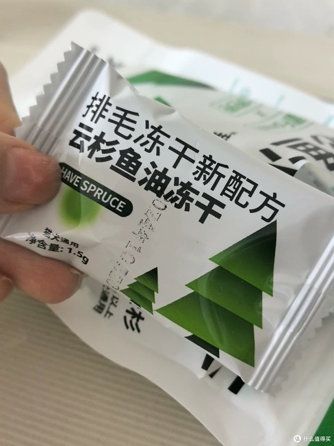 猫咪毛球大作战!冻干零食助你一臂之力
