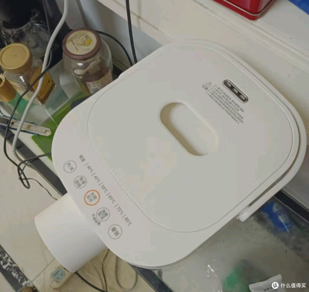九阳电热水瓶大容量设计,满足全家需求