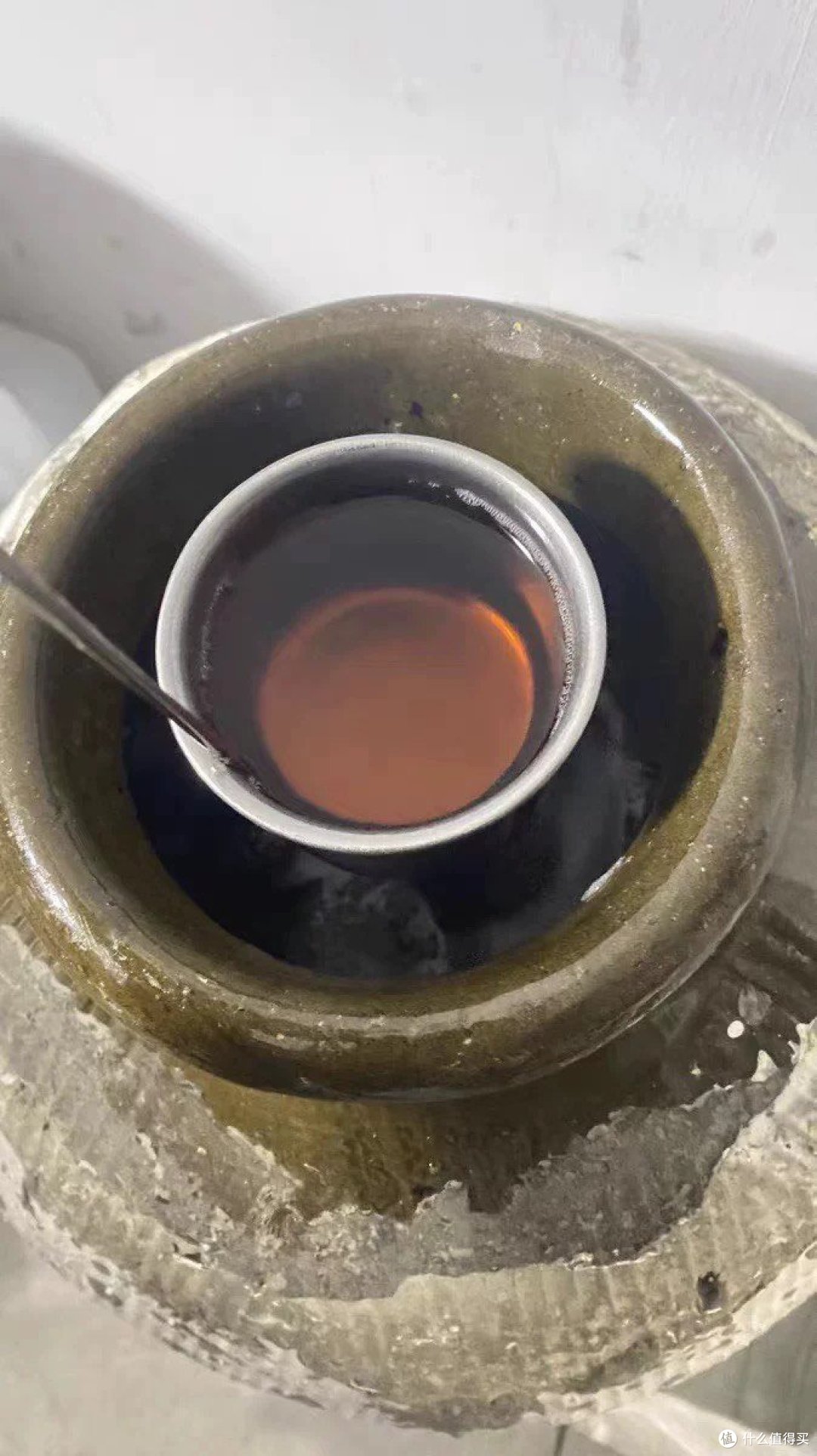 抱龙山下的秘密：探寻绍兴黄酒的传奇故事