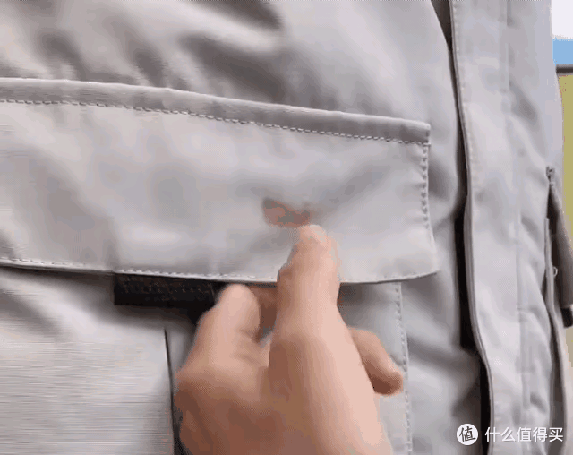 为什么羽绒服“第二年不保暖了”？内行告诉你：大概率被你洗坏了