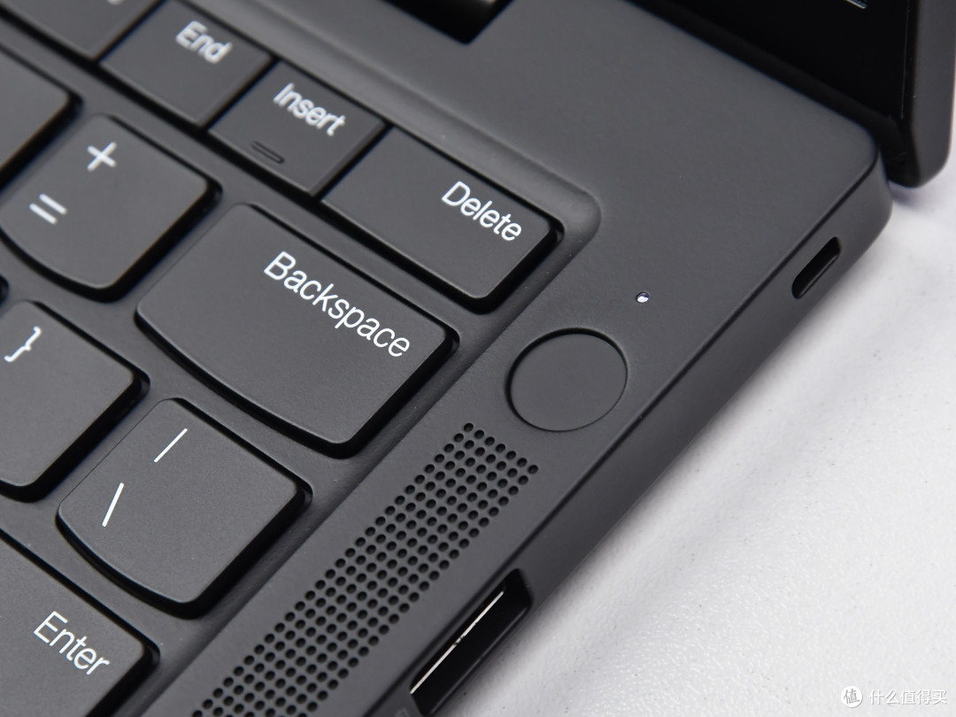 办公还得看ThinkPad,上手体验ThinkPad T14s AI 2024锐龙版