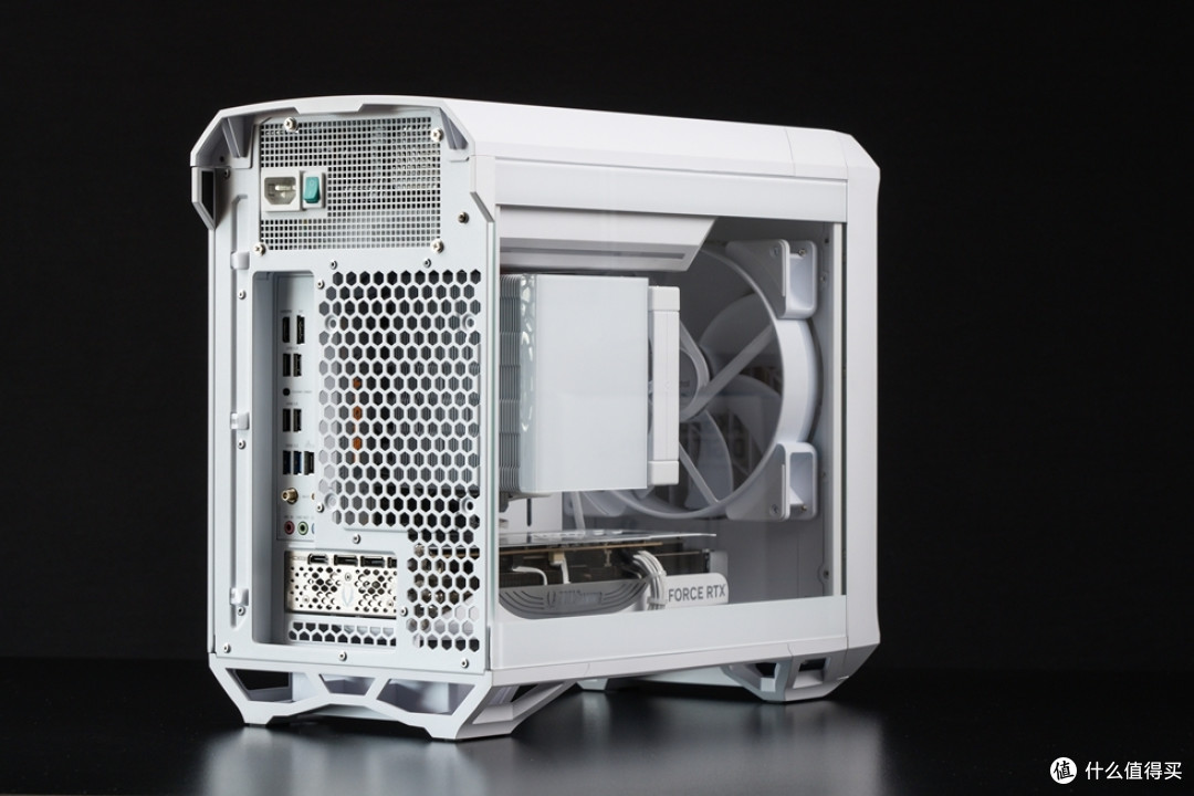 Fractal Torrent Nano+铭瑄 B650I+索泰 RTX 4080 SUPER 装机分享