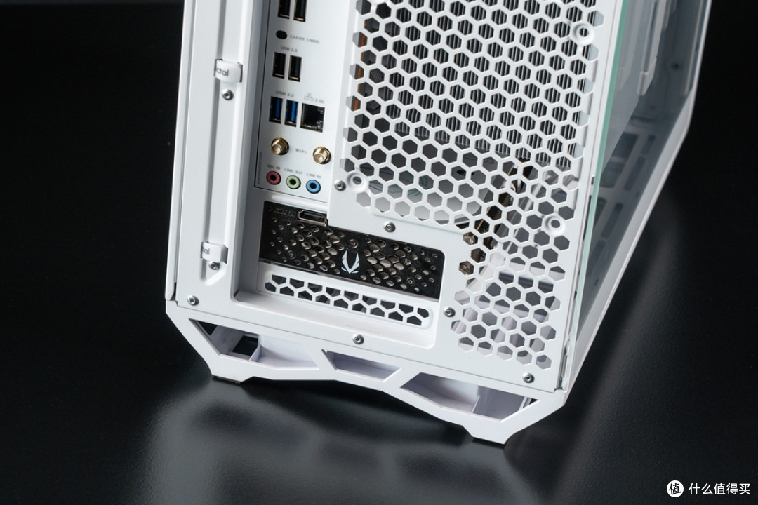 Fractal Torrent Nano+铭瑄 B650I+索泰 RTX 4080 SUPER 装机分享