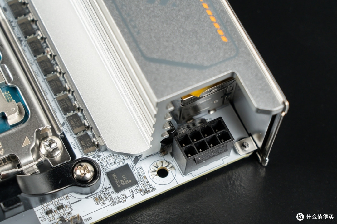 Fractal Torrent Nano+铭瑄 B650I+索泰 RTX 4080 SUPER 装机分享