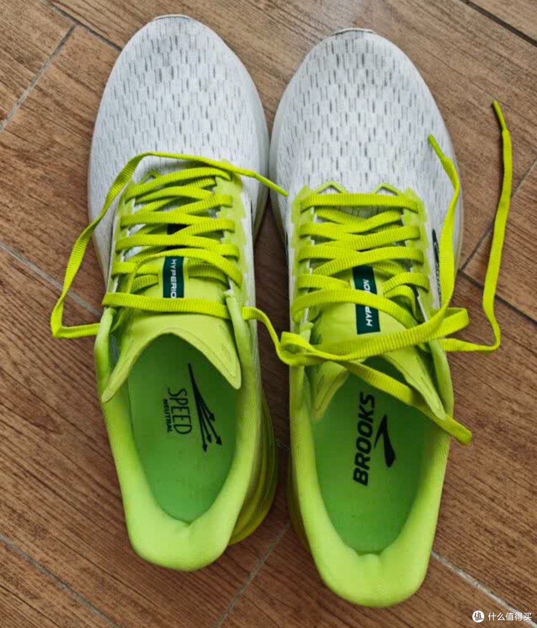 布鲁克斯BROOKS,让跑步更轻盈!