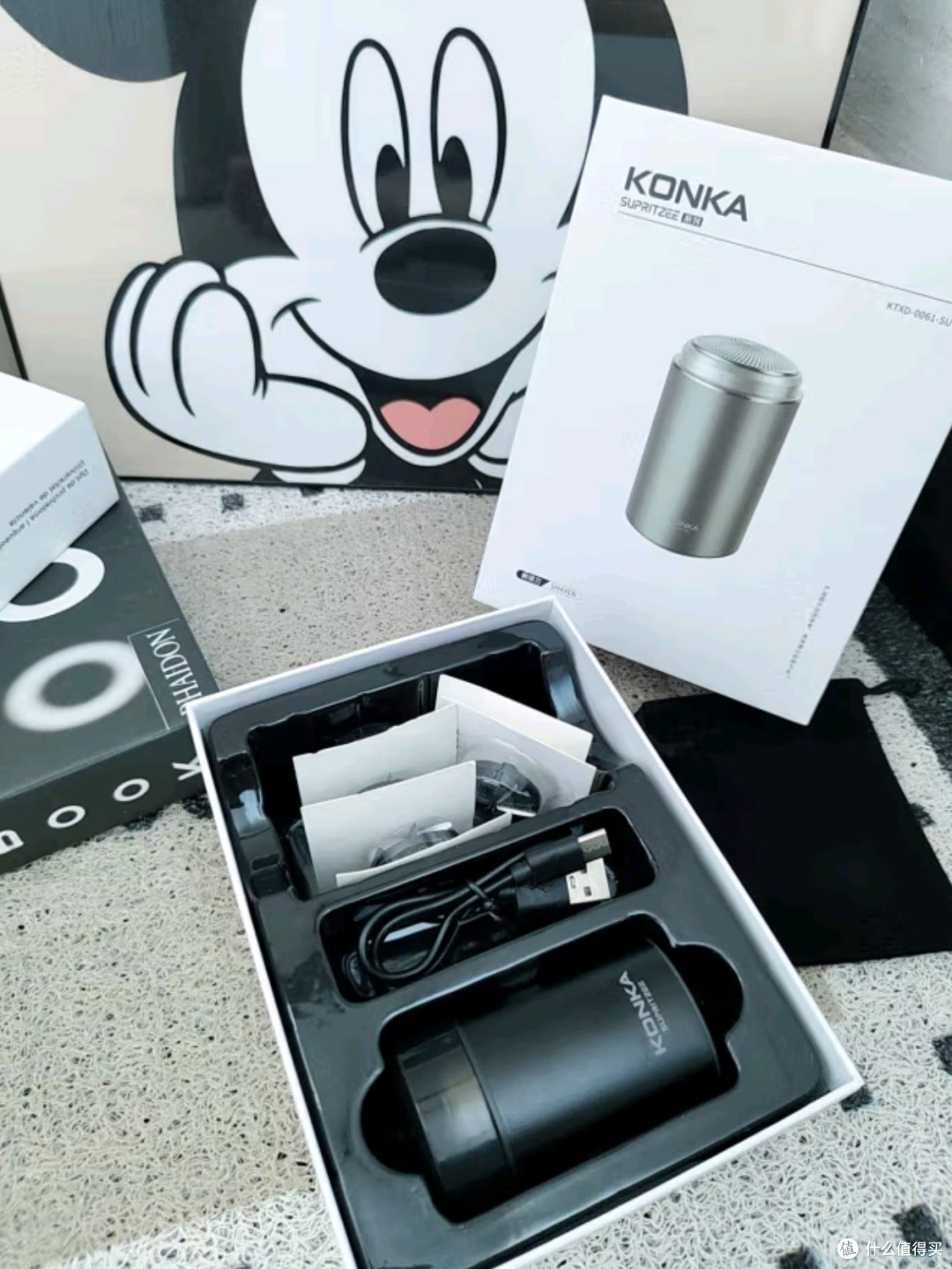 康佳(KONKA)电动男士迷你便携式剃须刀