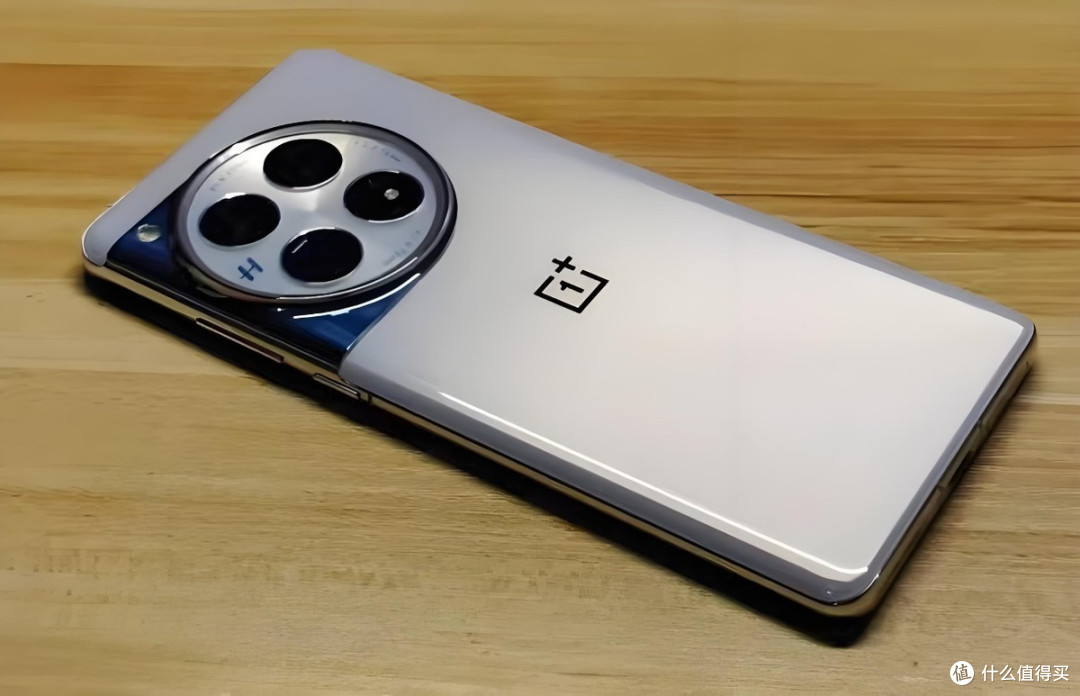 从5799元跌至4766元,24GB+1TB+2K屏+骁龙8Gen3,一加售价更亲民