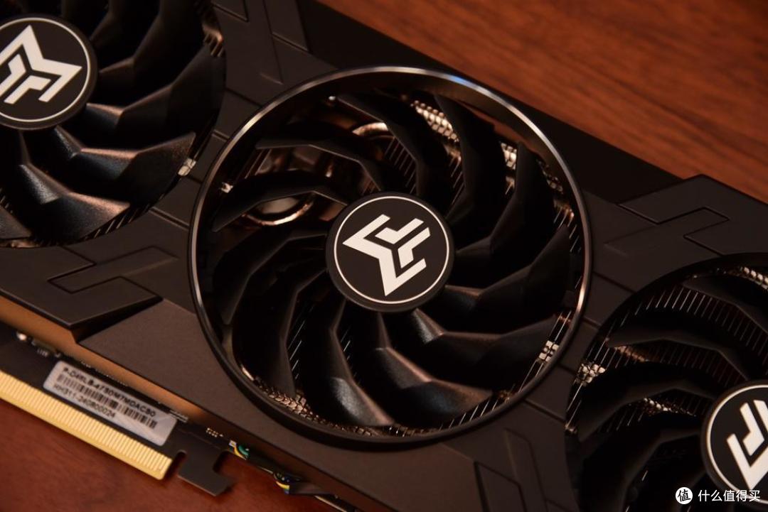 又轻又薄,游戏利器!影驰RTX 4070S金属大师黑武士体验记!