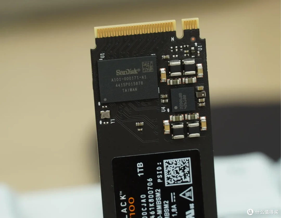 移动游戏设备升级储存的理想选择，WD_BLACK SN7100 SSD首批试用
