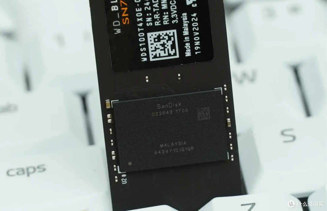 移动游戏设备升级储存的理想选择，WD_BLACK SN7100 SSD首批试用