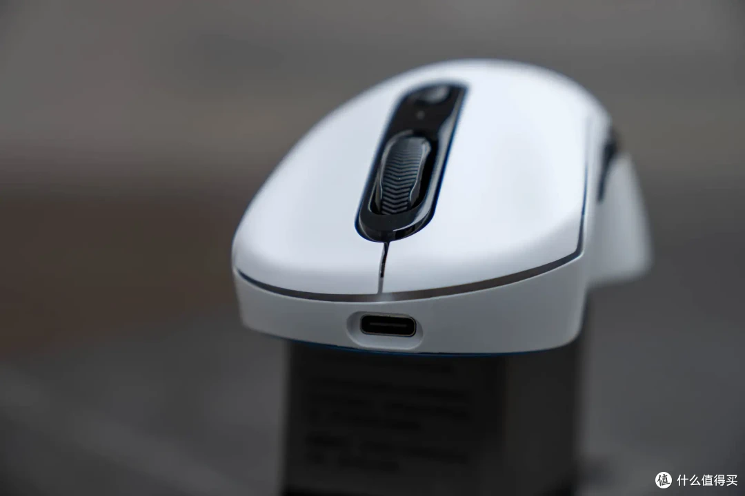LPL一哥Knight无缘 雷柏VT3 Pro Max体验 8K回报率这你受得了吗？